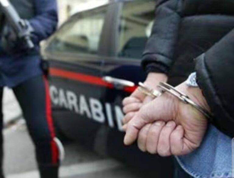 arresta carabinieri